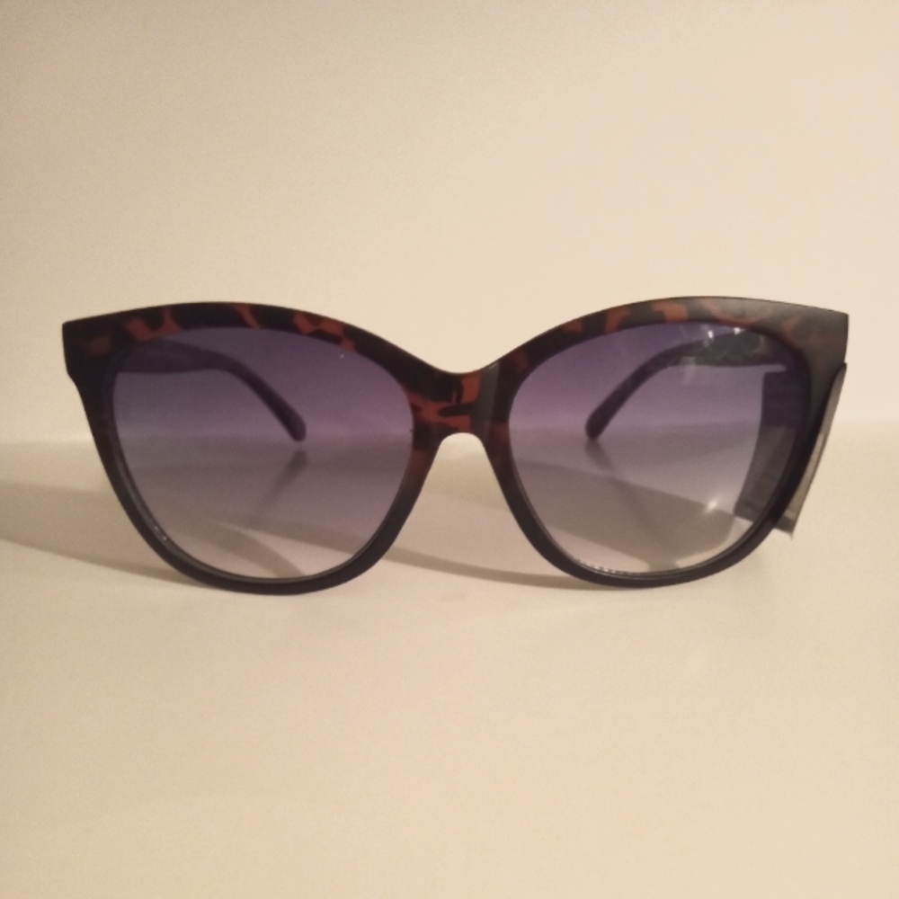 Universal Thread Tortoise Sunglasses